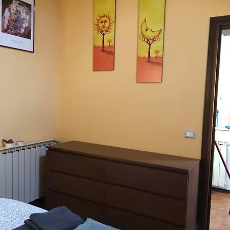 Mansarda San Maurizio 公寓